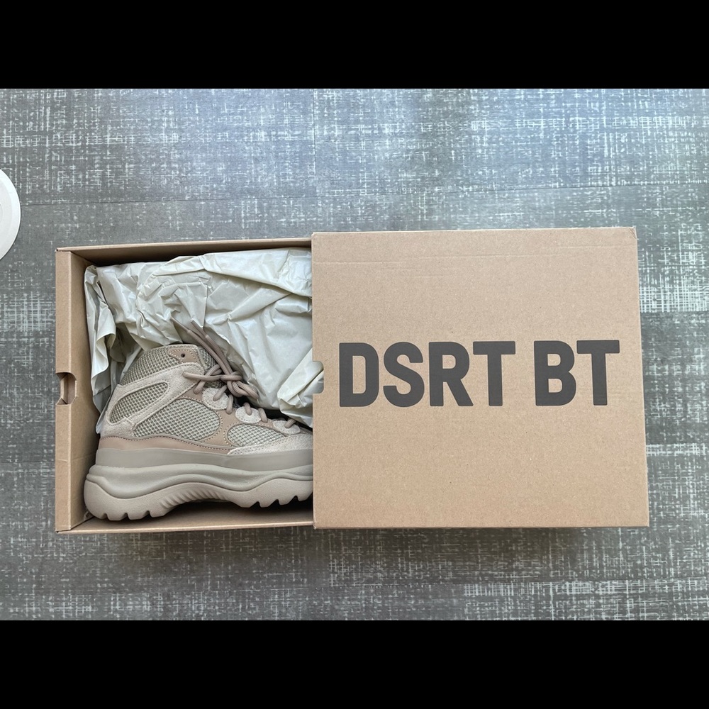 YEEZY DSRT BT - 6
